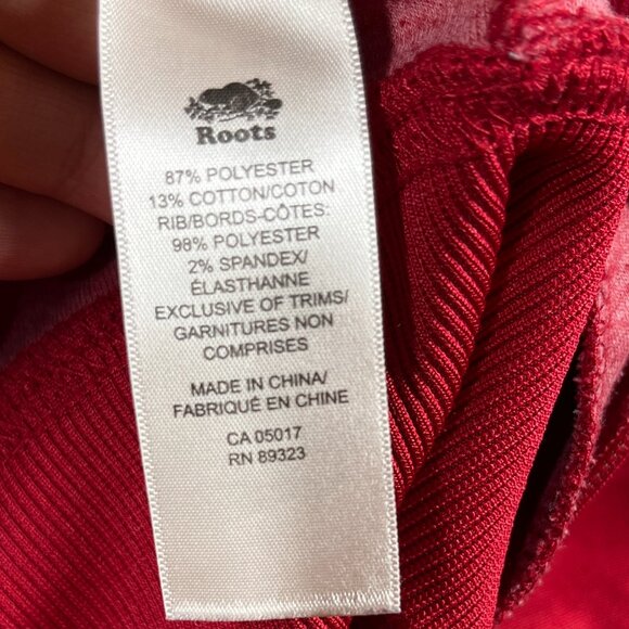 Roots Kids Sweater Youth X-Large Red Full Zip Maple Leaf Canada Pockets Jacket - Picture 6 of 10